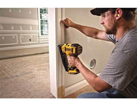 Home Depot Dewalt 20 Volt 15 Gauge Finish Nailer Dewalt Framing