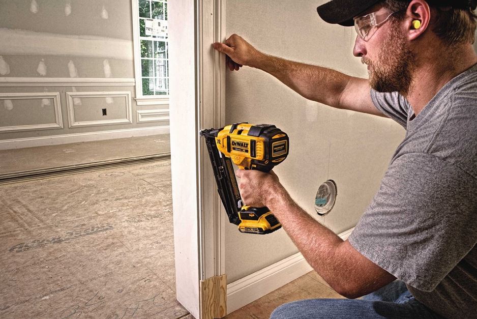 Dewalt DCN660D1 App