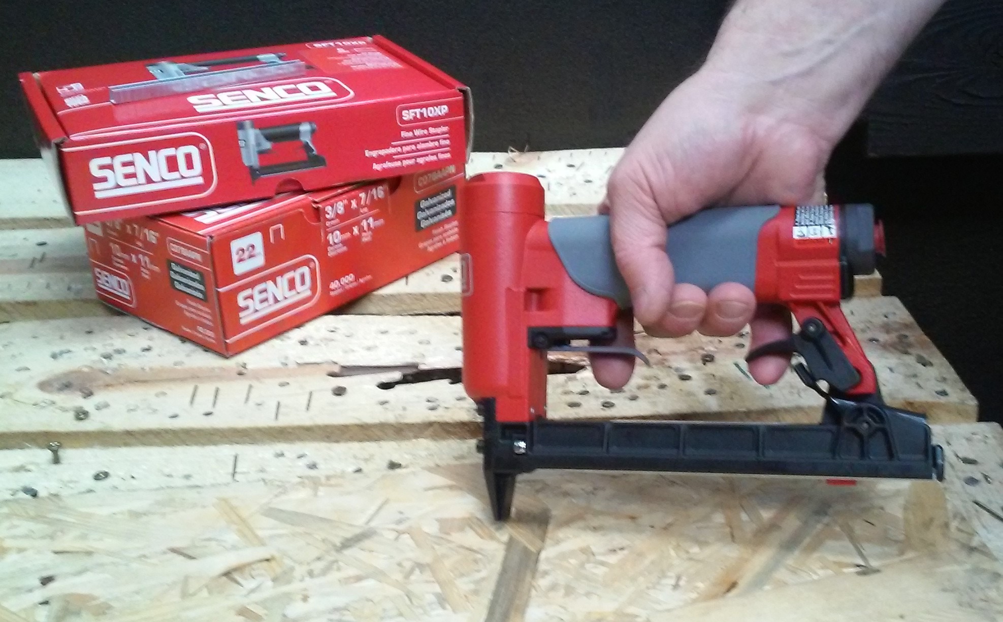 How To Load Top vs. Bottom Loading Staple Guns