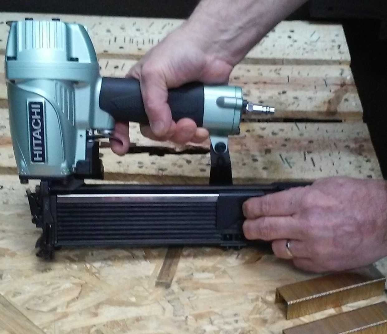 Hitachi Top Load Stapler