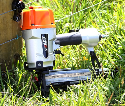 STOCKade st400-pneumatic-fence-post-stapler