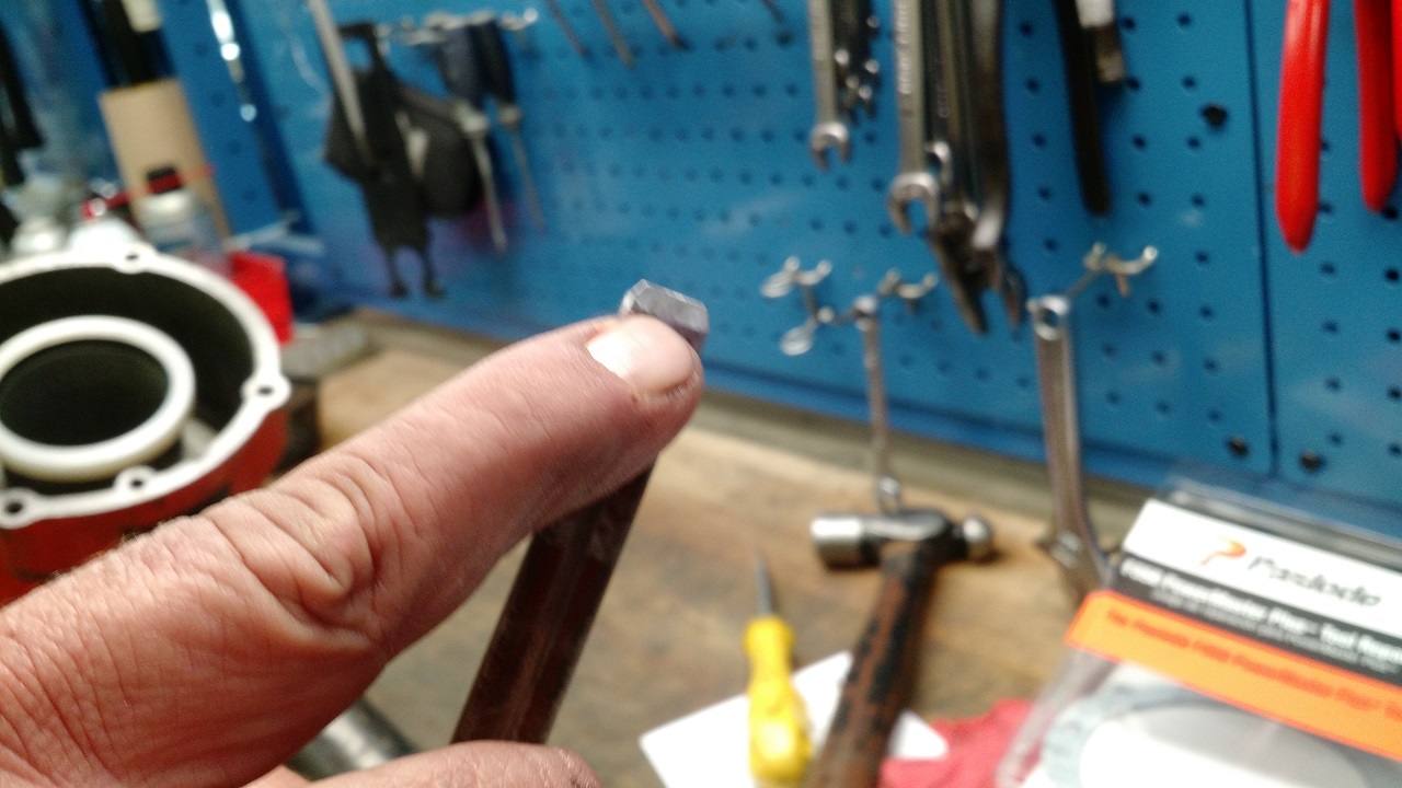 Paslode PowerMaster Rebuild Kit Beveled Edge of Piston Driver Assembly