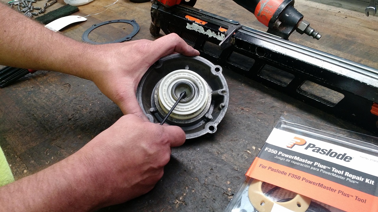 Removing Paslode PowerMaster Head Gasket